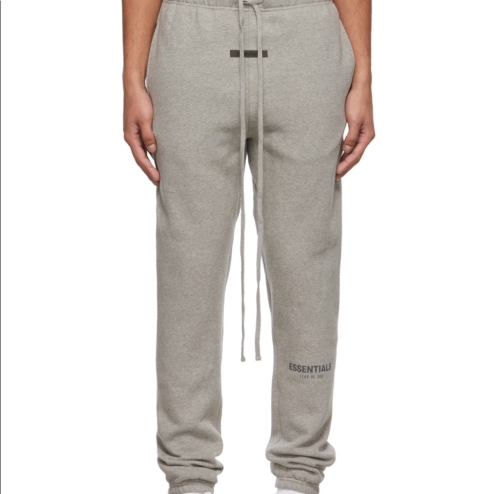 SOLD L2 NWT UNISEX Fear of God Essentials joggers pants Dark Heather Oatmeal